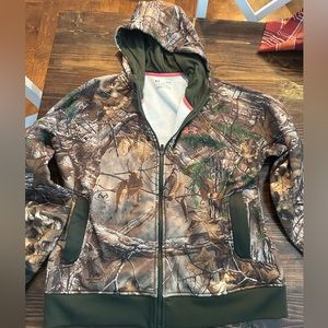 Women’s Under Armour camo jacket